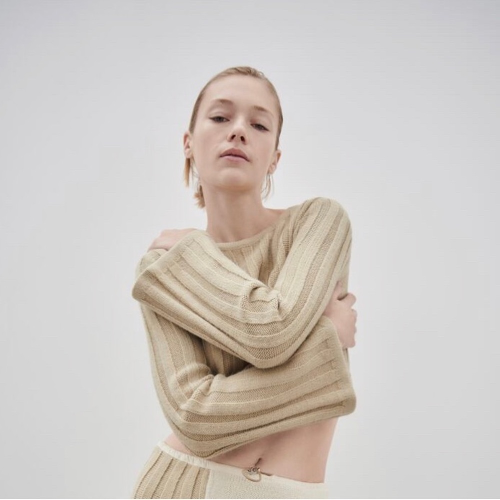 Zara Rib Knit Crop Sweater REF 2142/005 - Picture 2 of 3